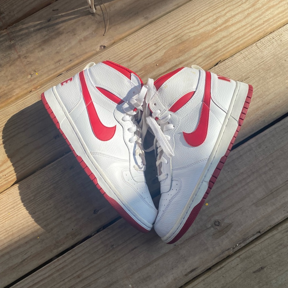 Nike Big White Gym Red